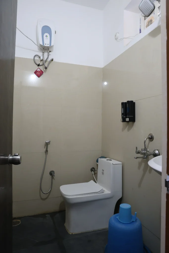 Khajaguda Hotel Washroom