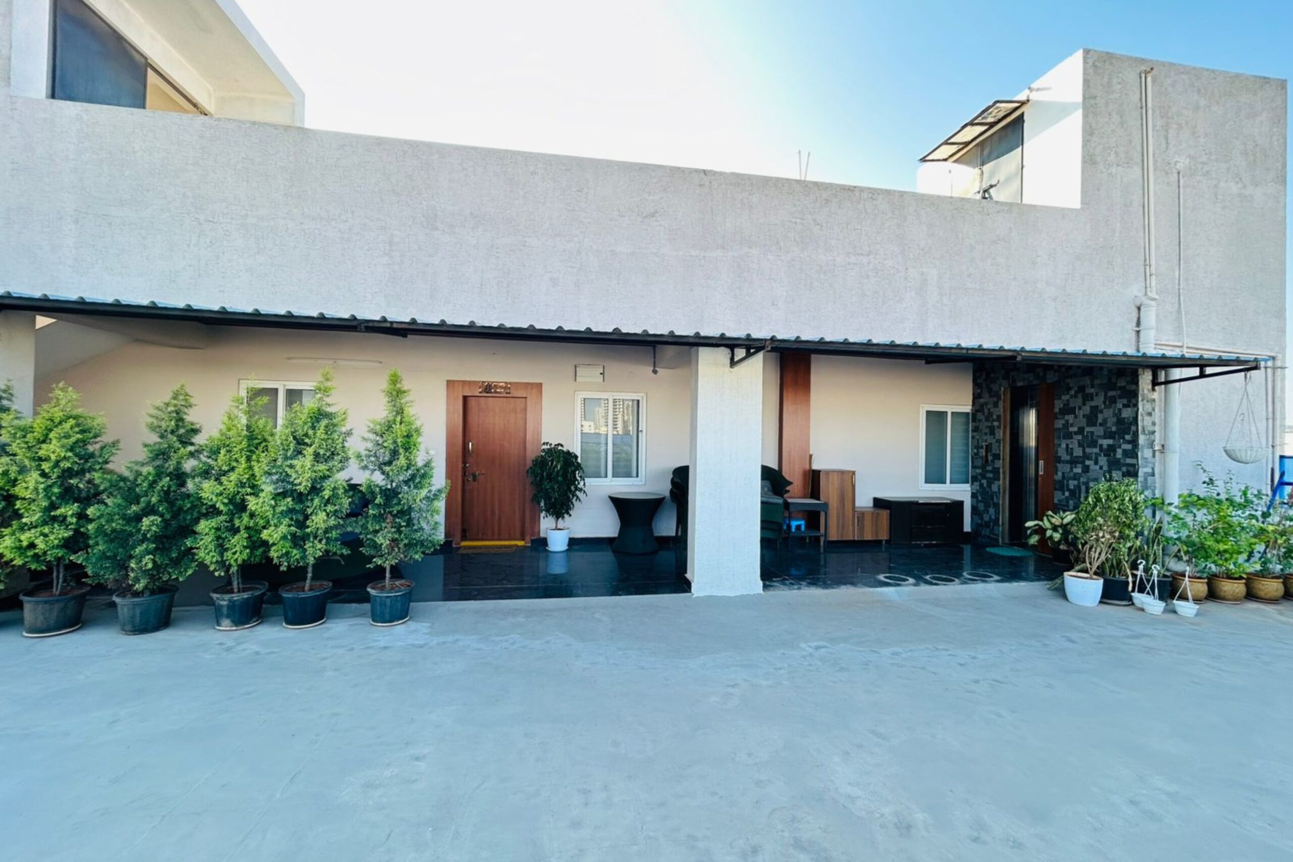 Manikonda Guest House